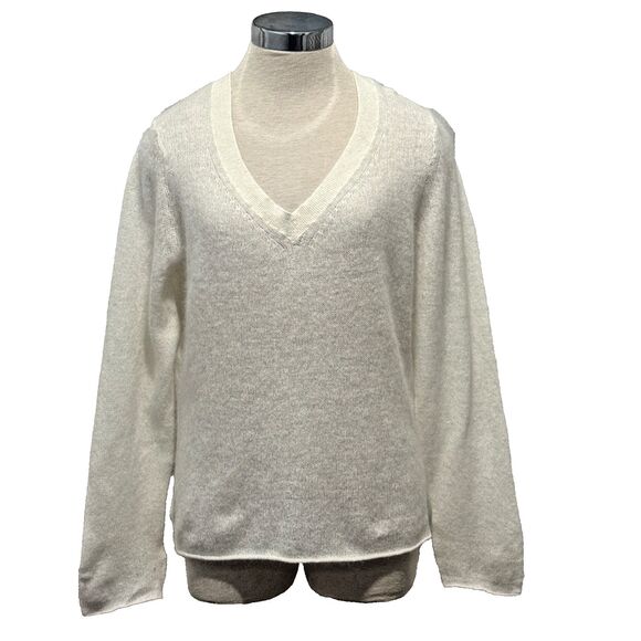 Banana Republic Sweaters - New BANANA REPUBLIC Womens 100% Angora Ivory Long Sleeve V-Neck Sweater Size XL